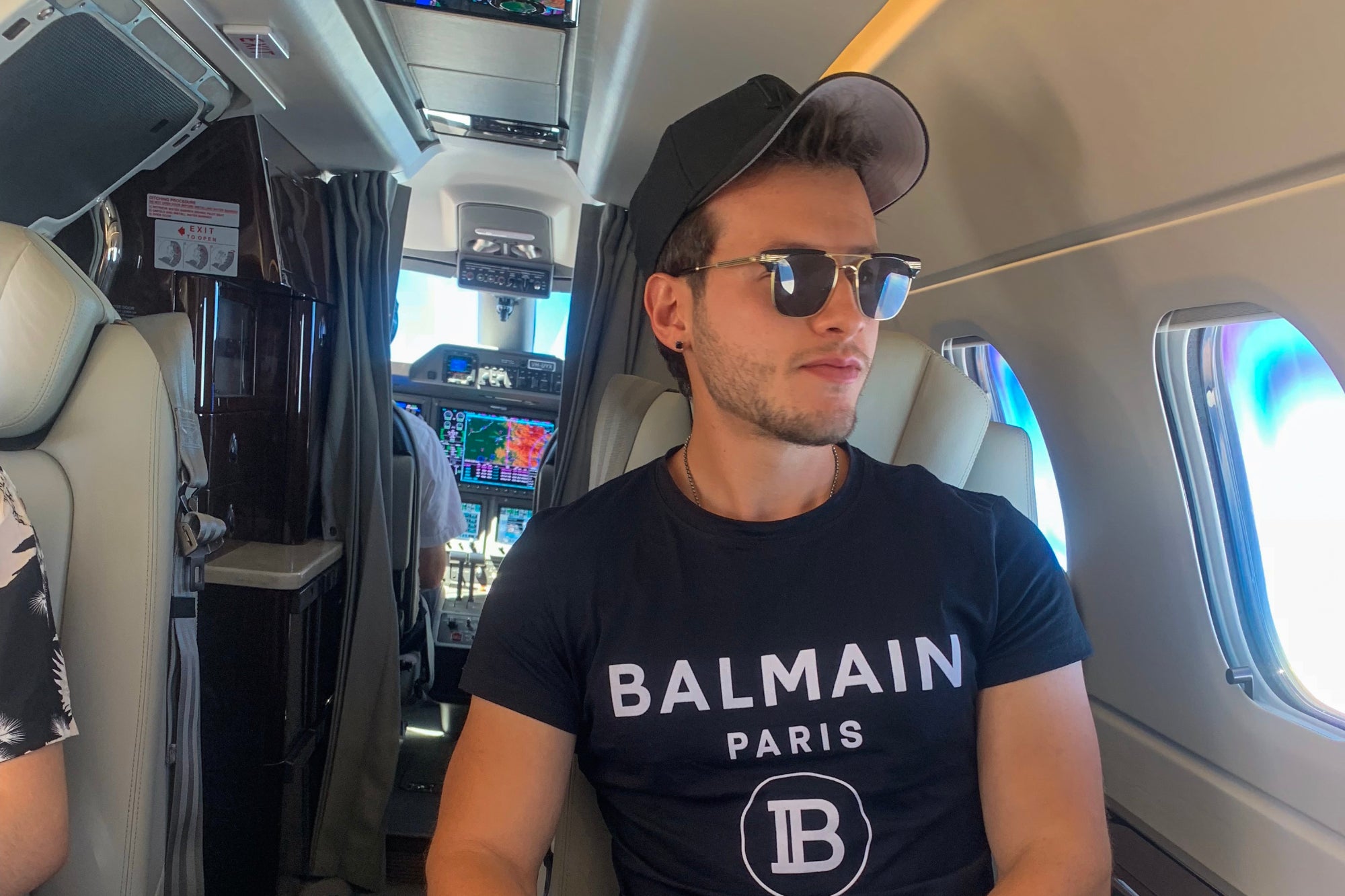 How This Entrepreneur Combines Travel And Work As Two Passions